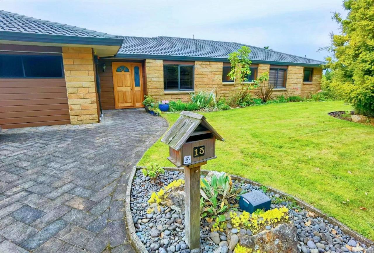 Tranquil Stream Villa Rotorua Exterior foto